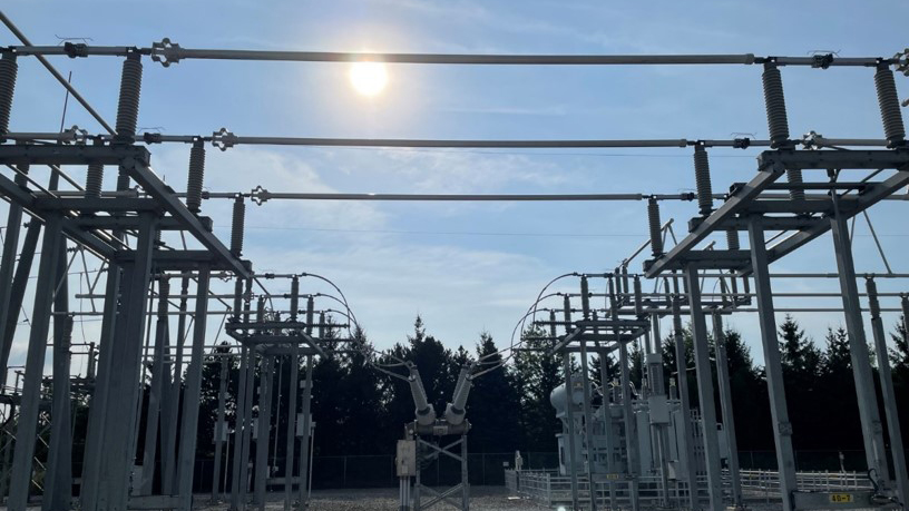 Tafts Corner breaker